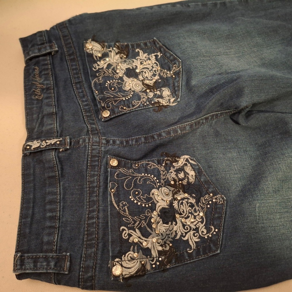 Ethyl Classic Denim Capri Pants Size 6 Embellished Pockets Dark Wash - Picture 4 of 10